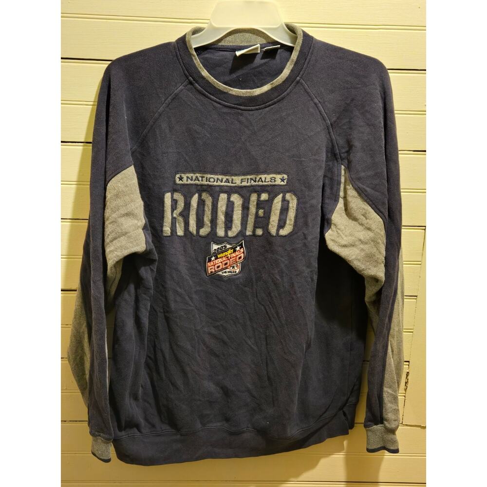 Main Gate Sweatshirt Mens XL 2005 National Finals Rodeo Navy Gray Crewneck